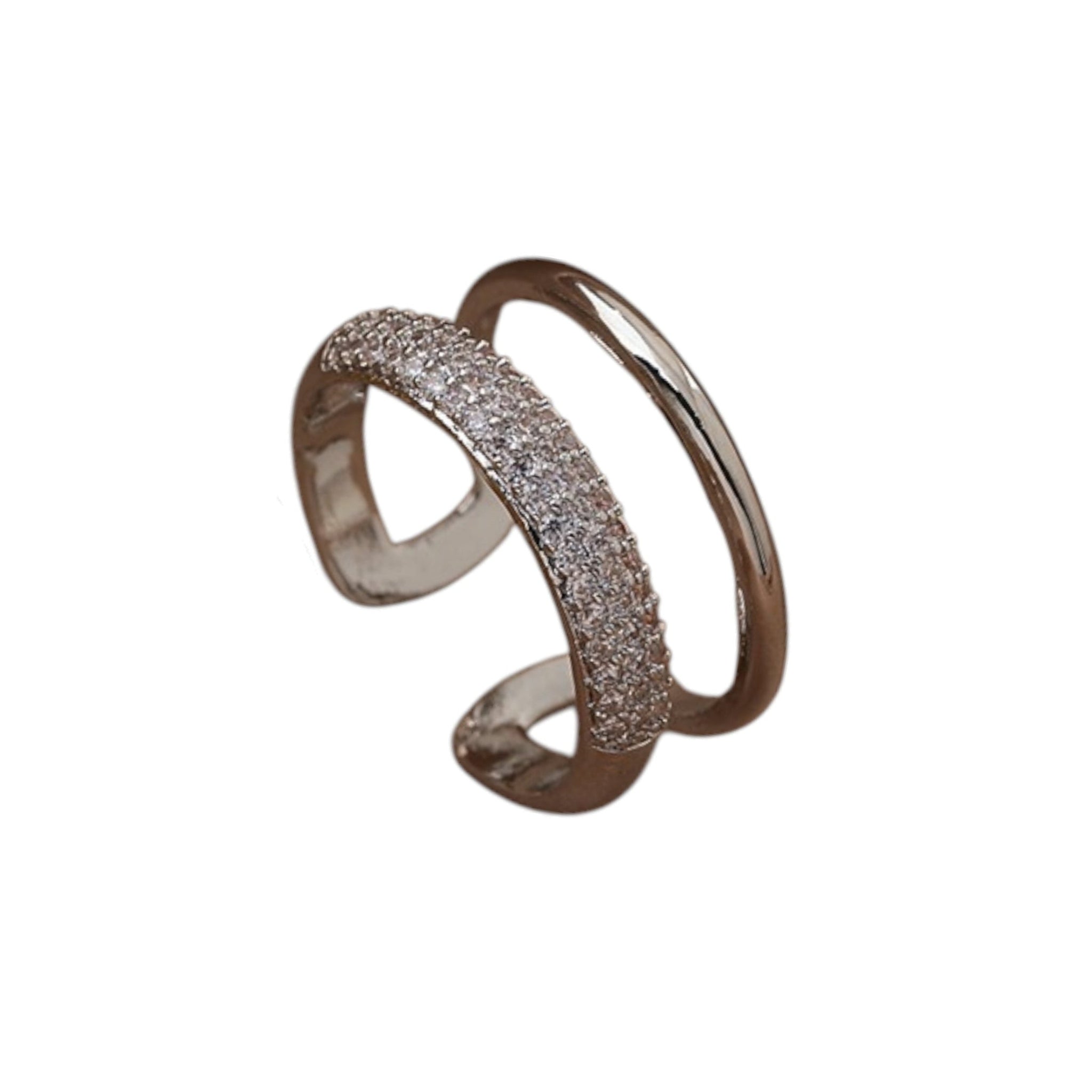 Wasserdichter Ring mit Kristallen