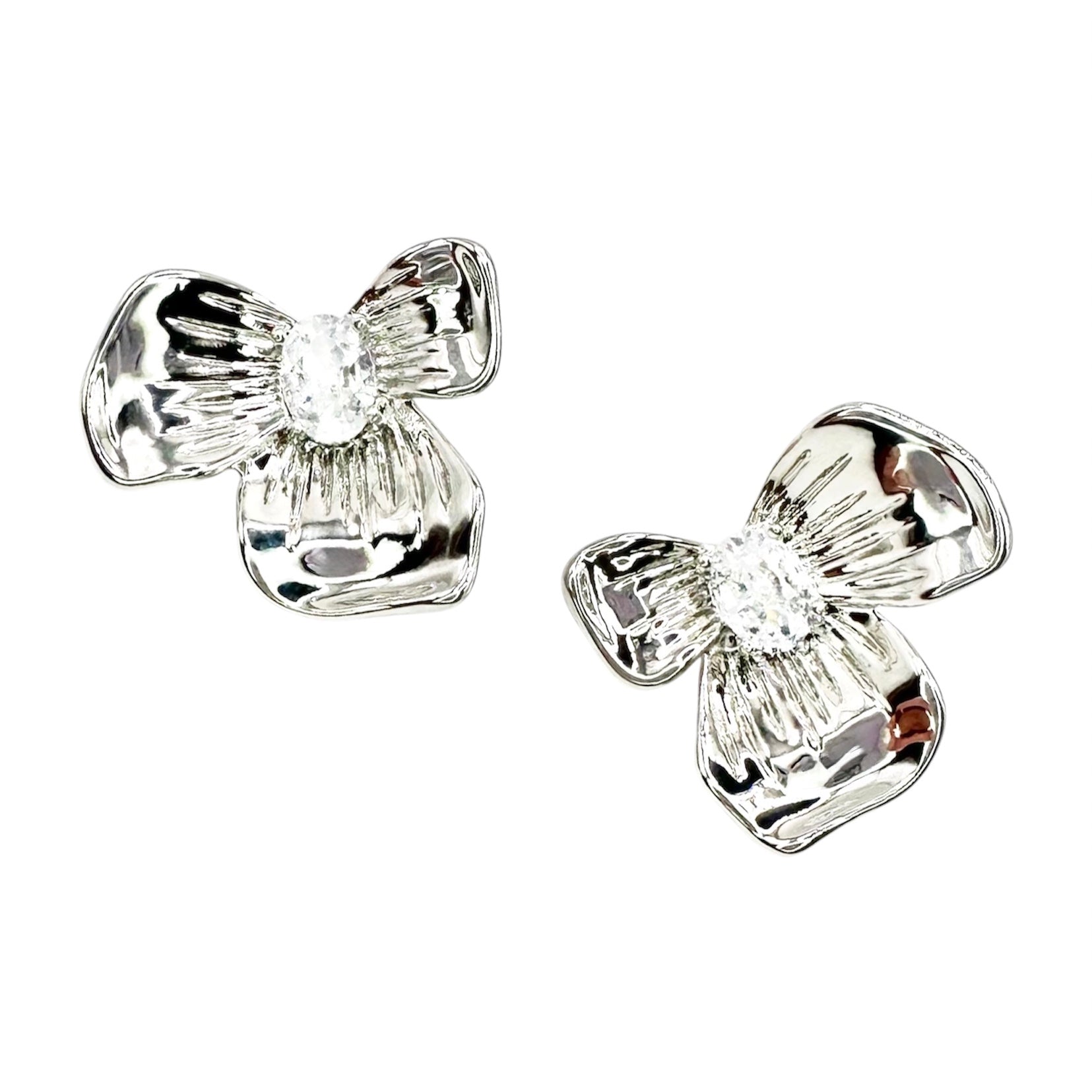 Wasserdichte Ohrstecker Silber Dreiblättrige Blüte Gerippte Blütenblätter Marquise Zirkonia 7x5mm Stecker