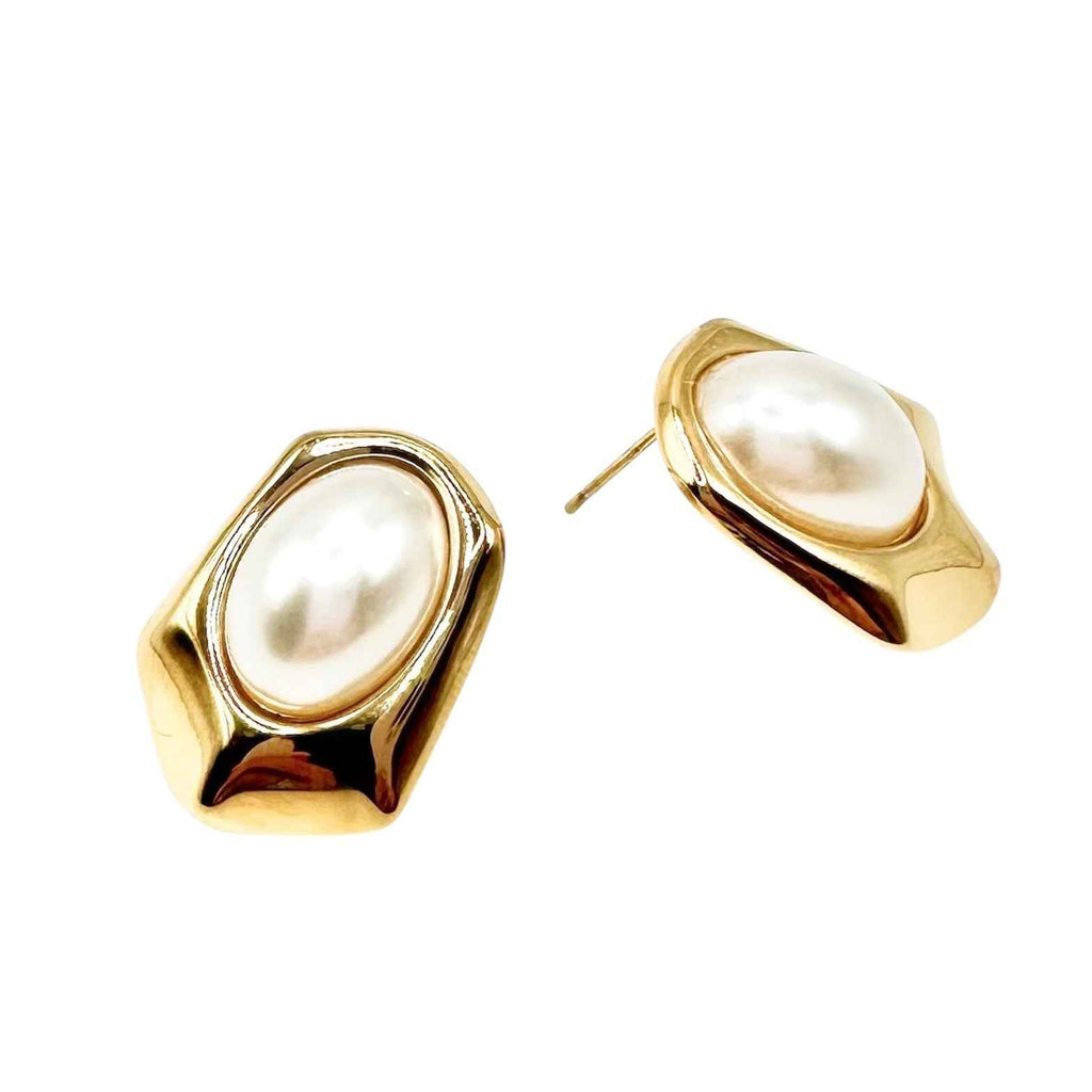 Wasserdichte Perlmutt-Cabochon Ohrstecker, goldfarben