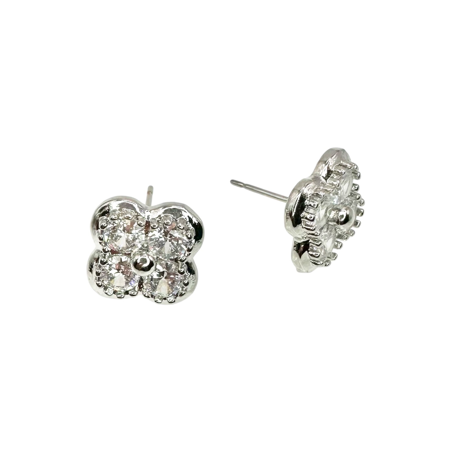 Wasserdichte Zirkonia Pavé Kleeblatt Ohrstecker Silber