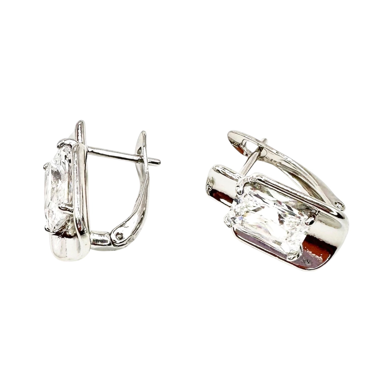 Wasserdichte Ohrringe Silber Radiant-Cut Zirkonia 8x6mm 4-Krallen Chunky Rechteckiger Rahmen Abgerundete Ecken