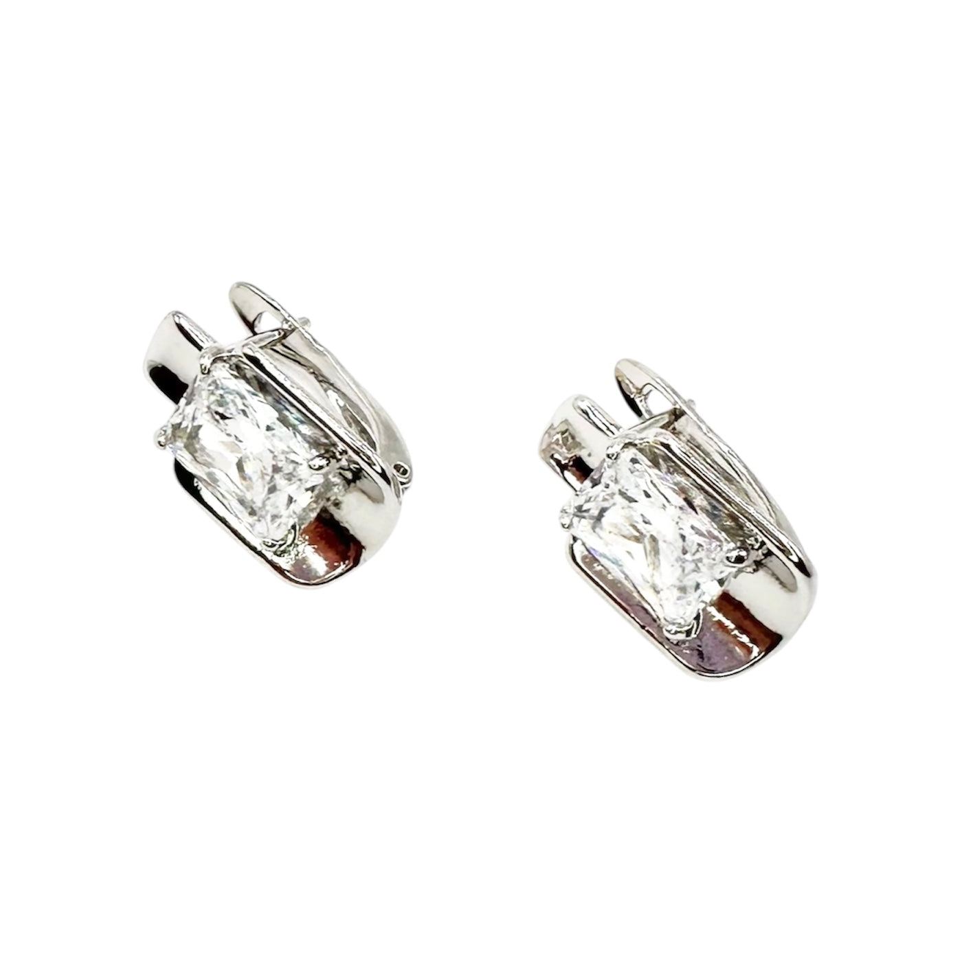 Wasserdichte Ohrringe Silber Radiant-Cut Zirkonia 8x6mm 4-Krallen Chunky Rechteckiger Rahmen Abgerundete Ecken