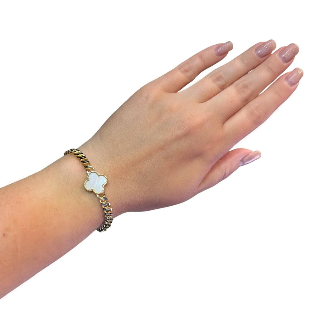 Wasserdichtes Perlmutt Kleeblatt-Armband, kubanische Kette, goldfarben