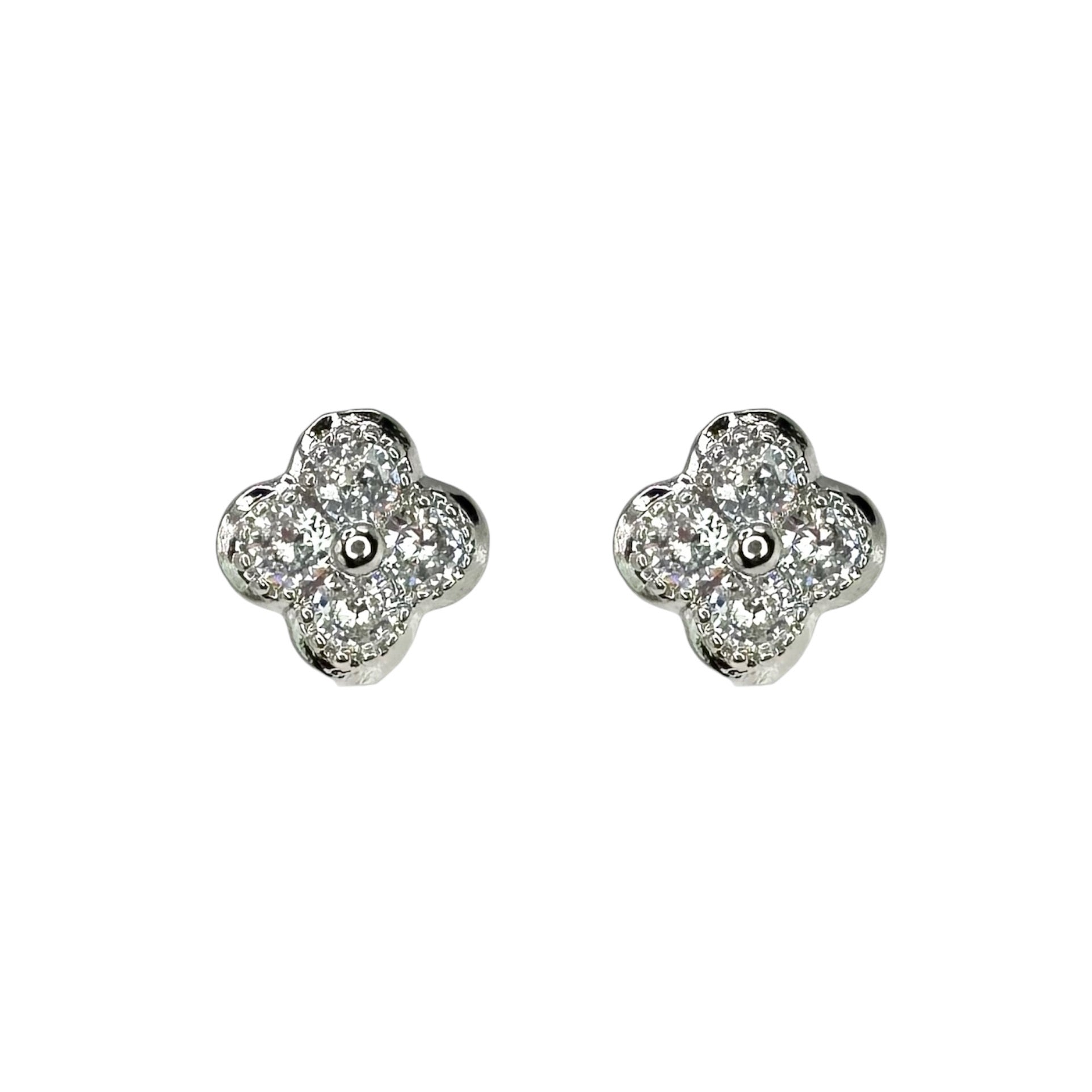 Wasserdichte Zirkonia Pavé Kleeblatt Ohrstecker Silber
